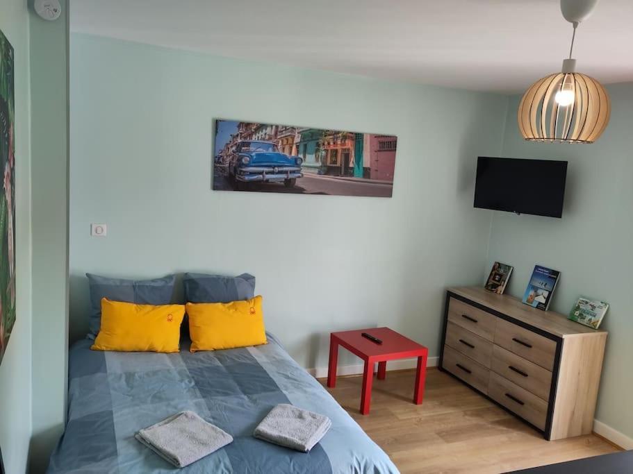 Refait A Neuf Pour 3 Personnes Avec Wi-fi Appartement