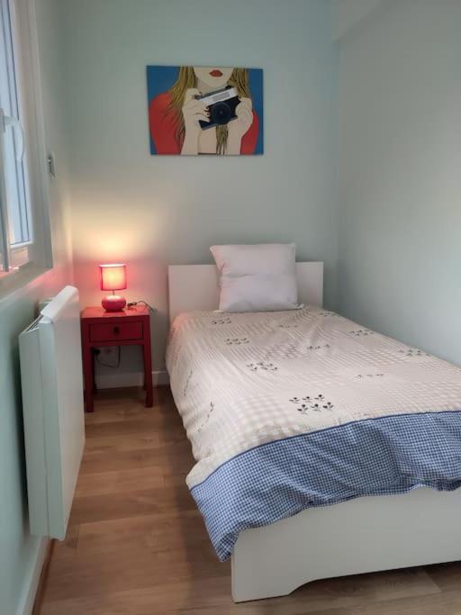 Refait A Neuf Pour 3 Personnes Avec Wi-fi Appartement Vic-sur-Cère